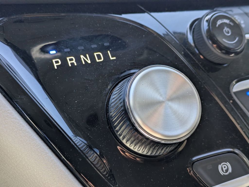 2024 Chrysler Pacifica Touring-L