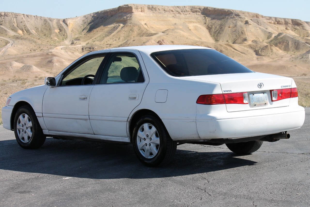 2001 Toyota Camry LE