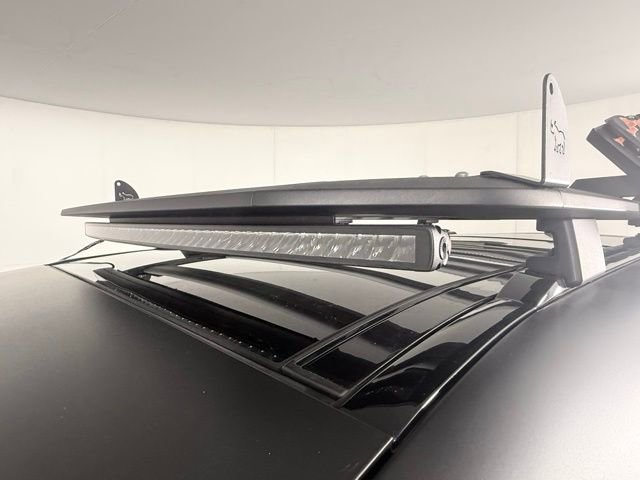 2023 Land Rover Defender 130 SE