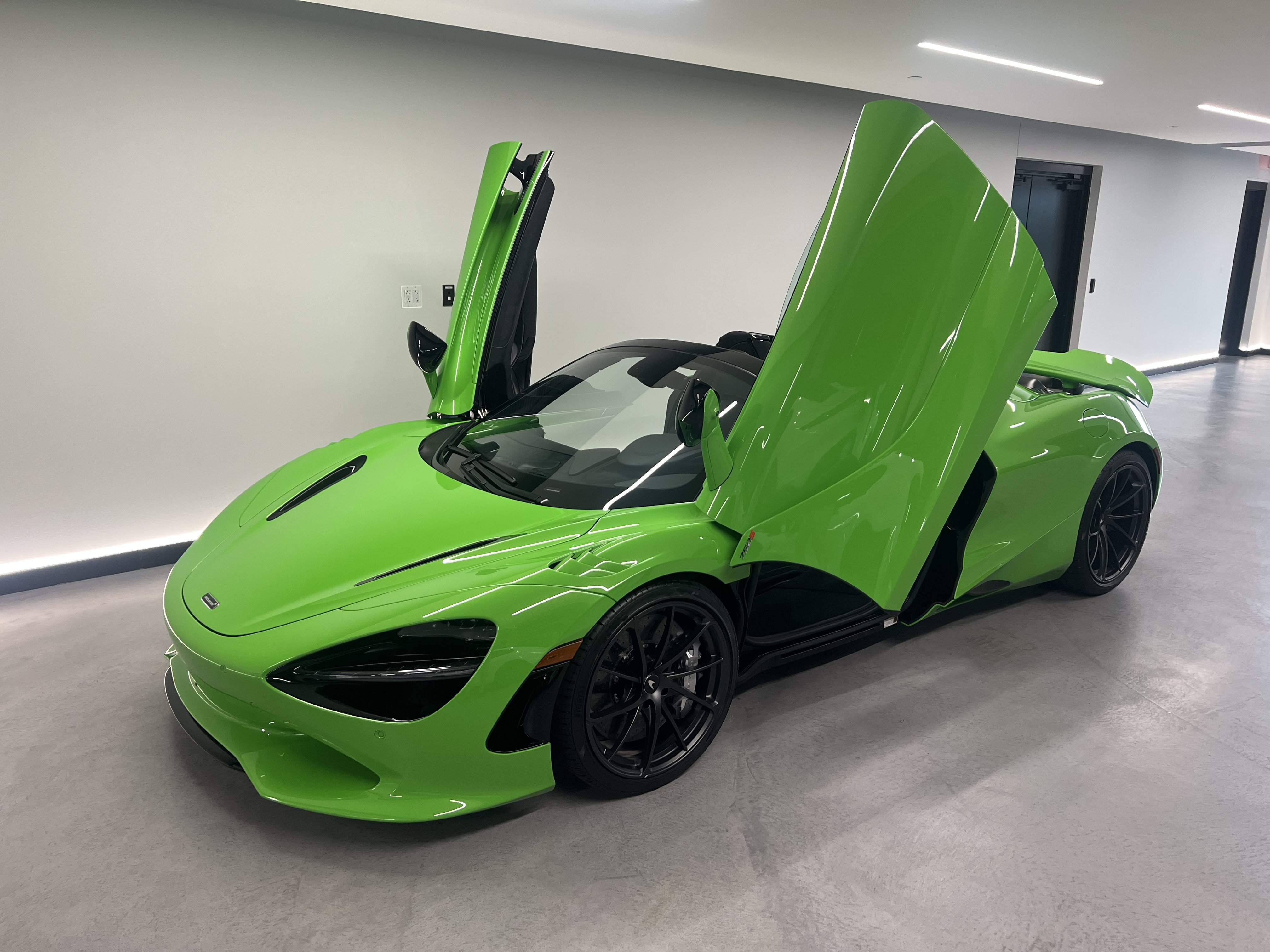 New 2027 McLaren 750S Spider photo 15