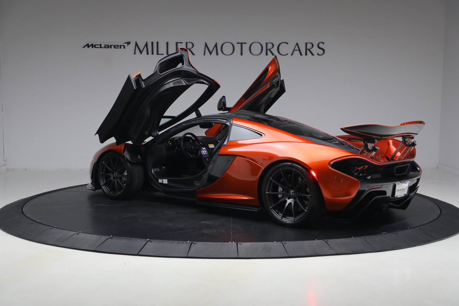 Used 2015 McLaren P1 photo 16