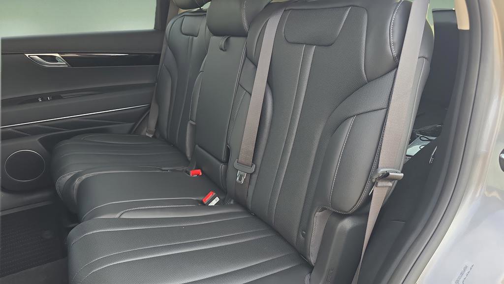 2026 Genesis Gv80 2.5T