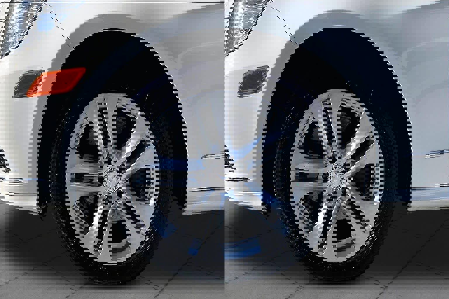 2011 Mercedes-Benz E 350 Sedan