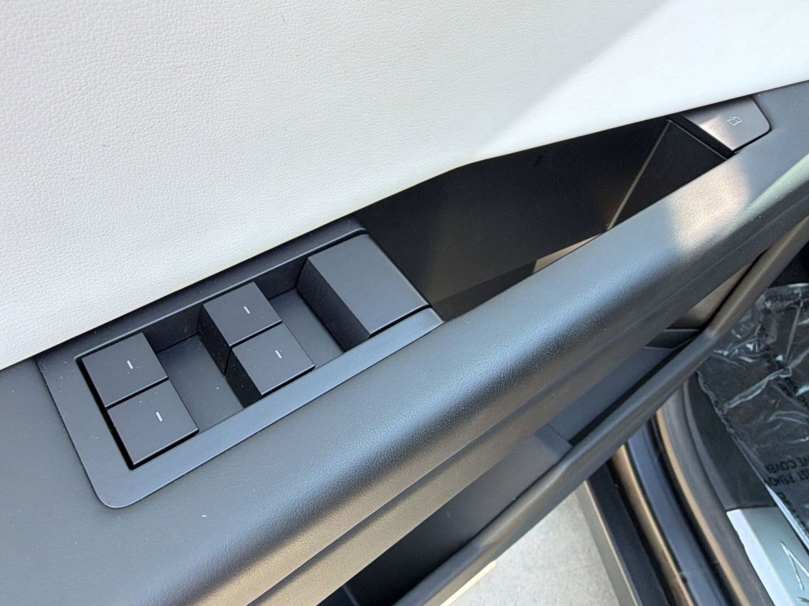 2024 Tesla Cybertruck AWD Crew Cab