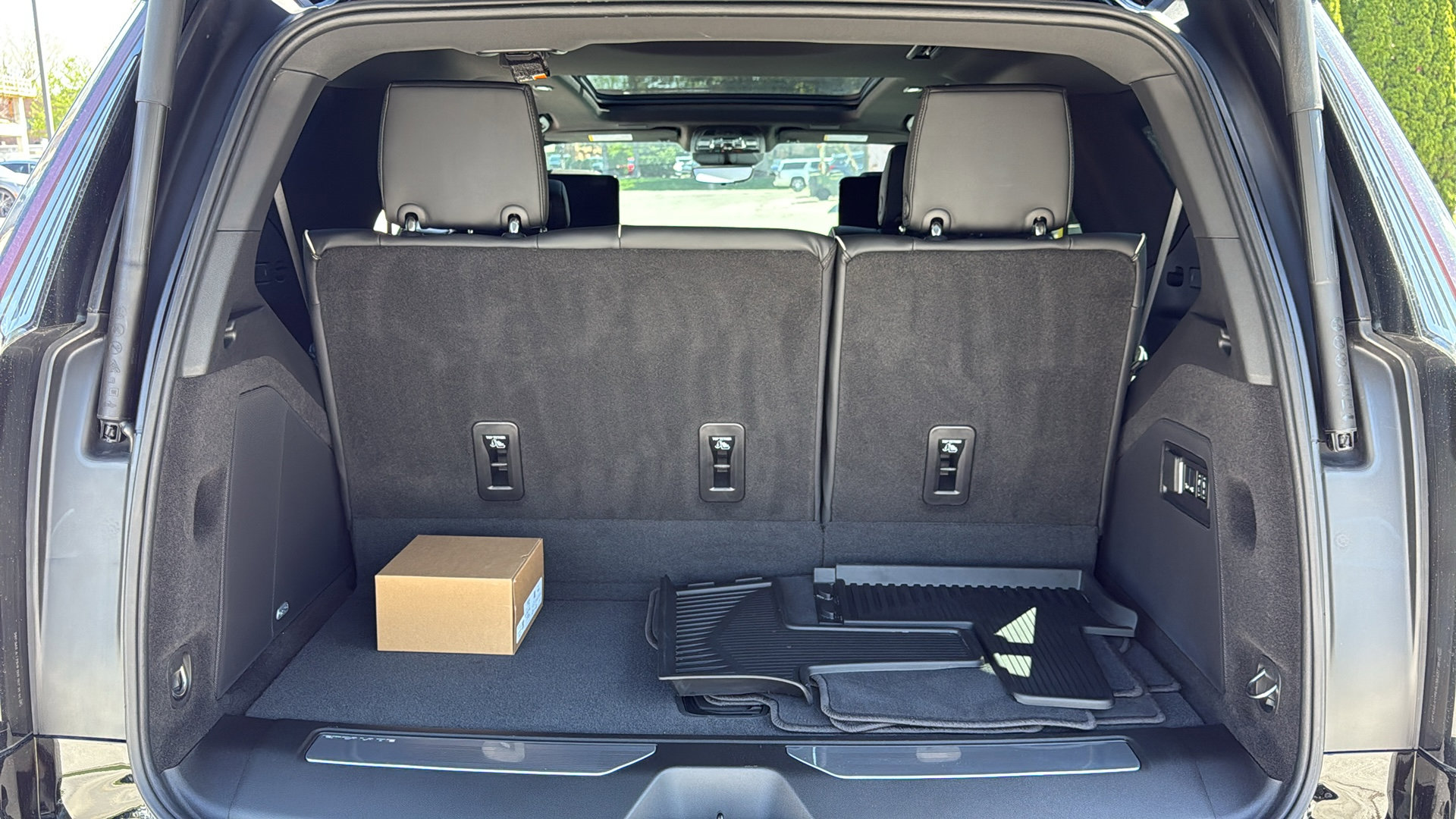 2026 Cadillac Escalade Luxury