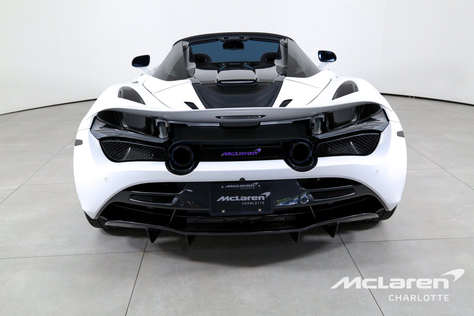Used 2022 McLaren 720S Spider photo 9