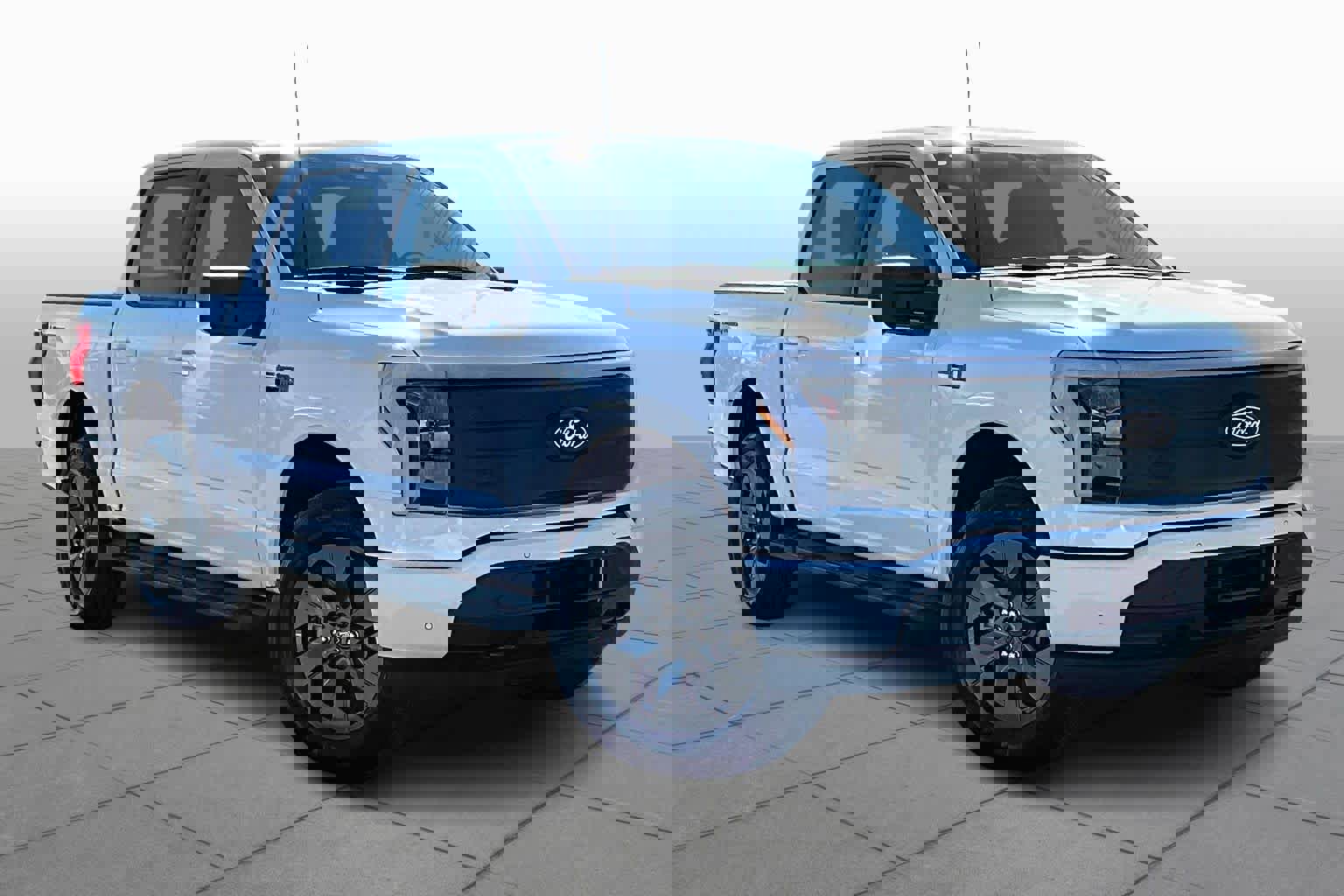 2025 Ford F150 Lightning Flash