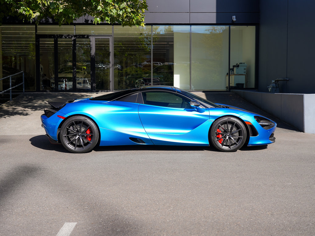 Used 2023 McLaren 720S Spider 2