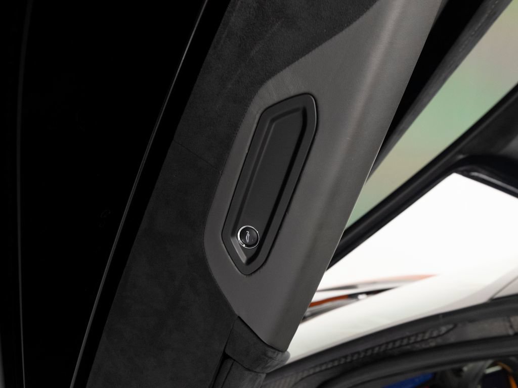 Used 2019 McLaren 720S photo 11