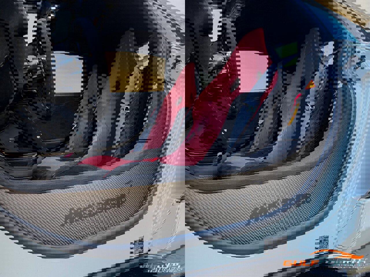 Used 2016 McLaren 675LT photo 26