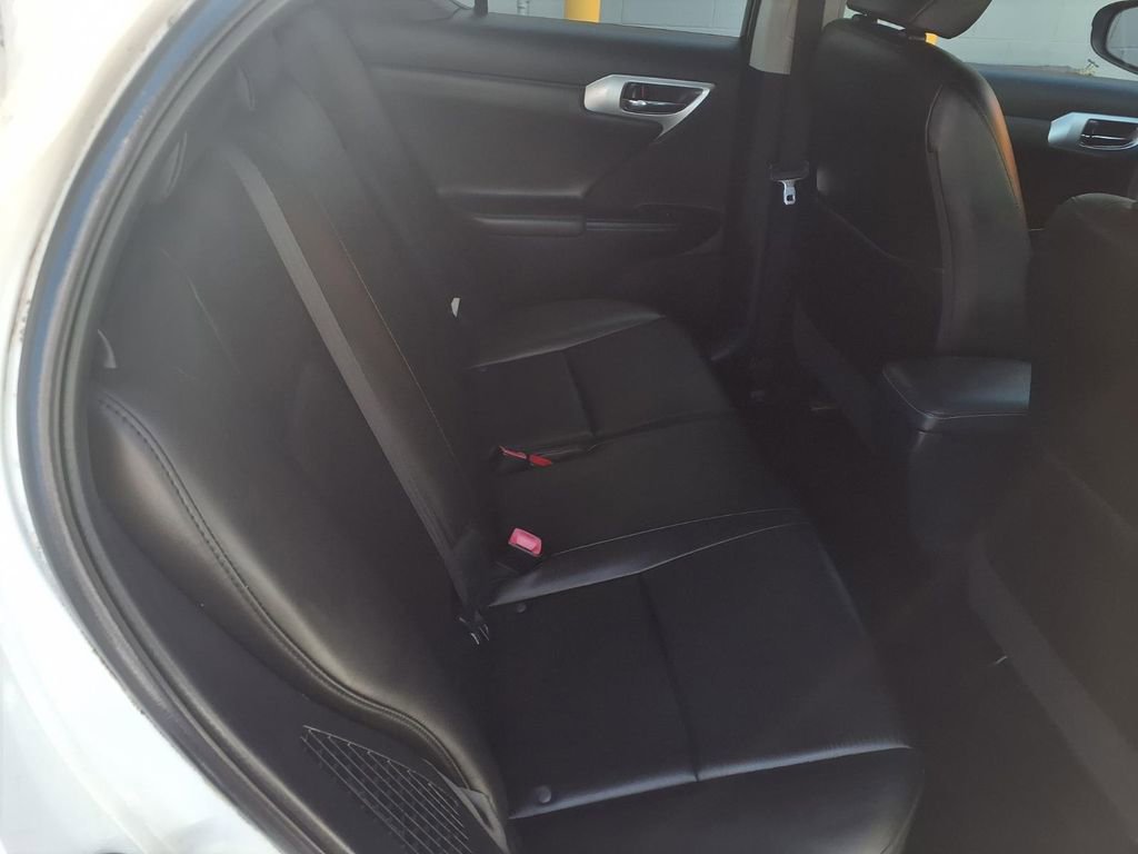 2011 Lexus CT 200h Premium