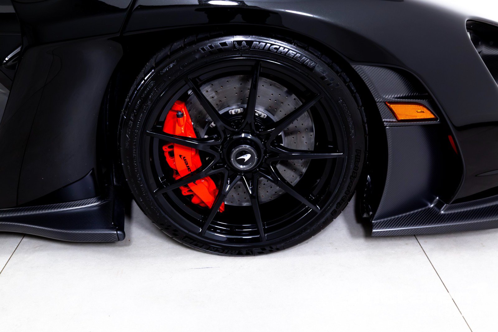 Used 2019 McLaren Senna photo 31