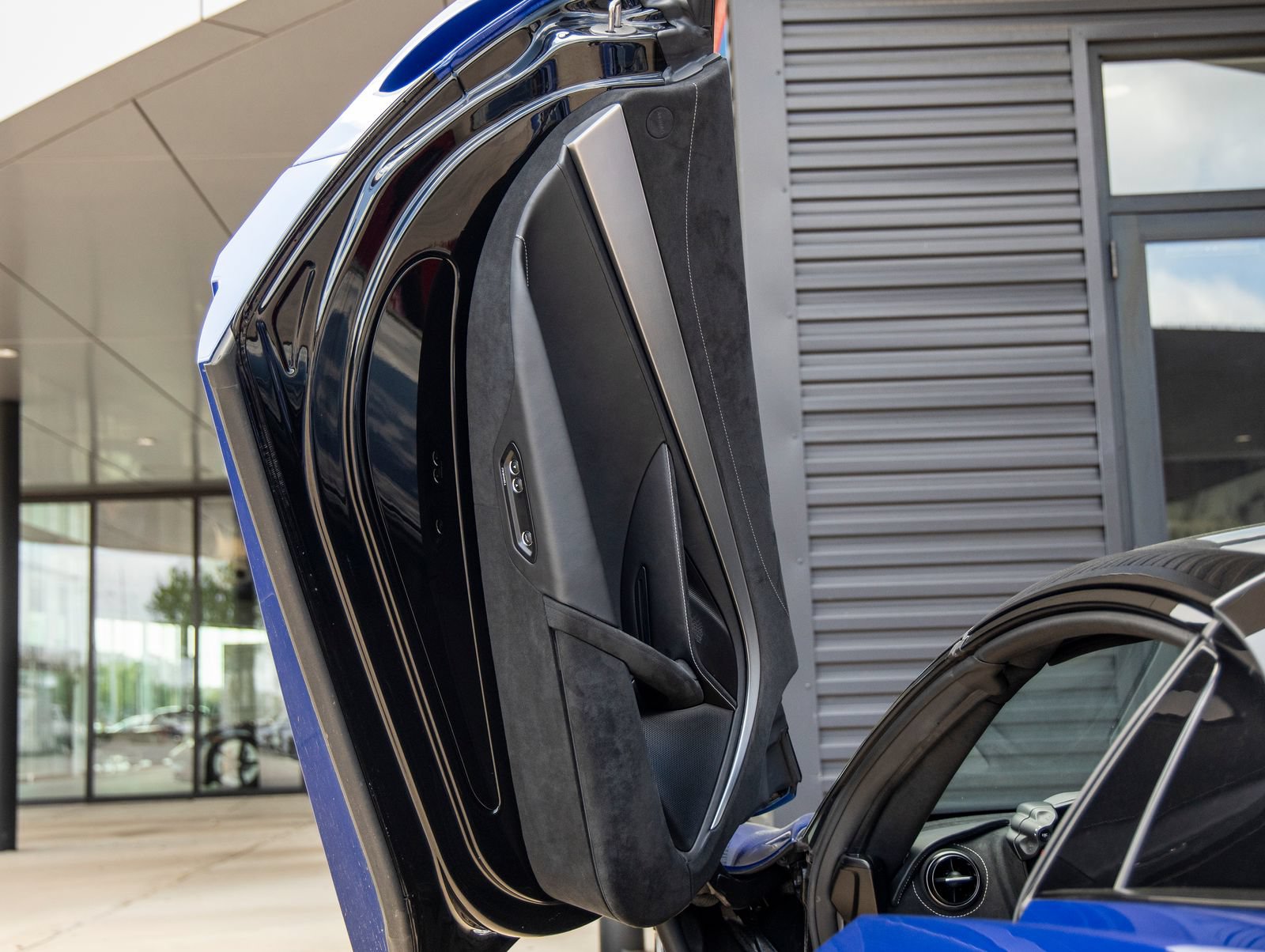 Used 2024 McLaren 750S Spider photo 25