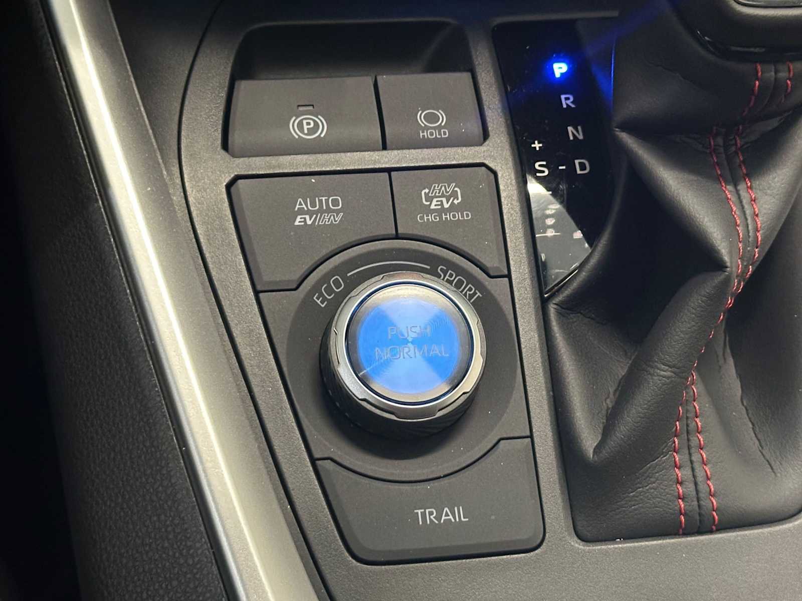 2025 Toyota RAV4 XSE