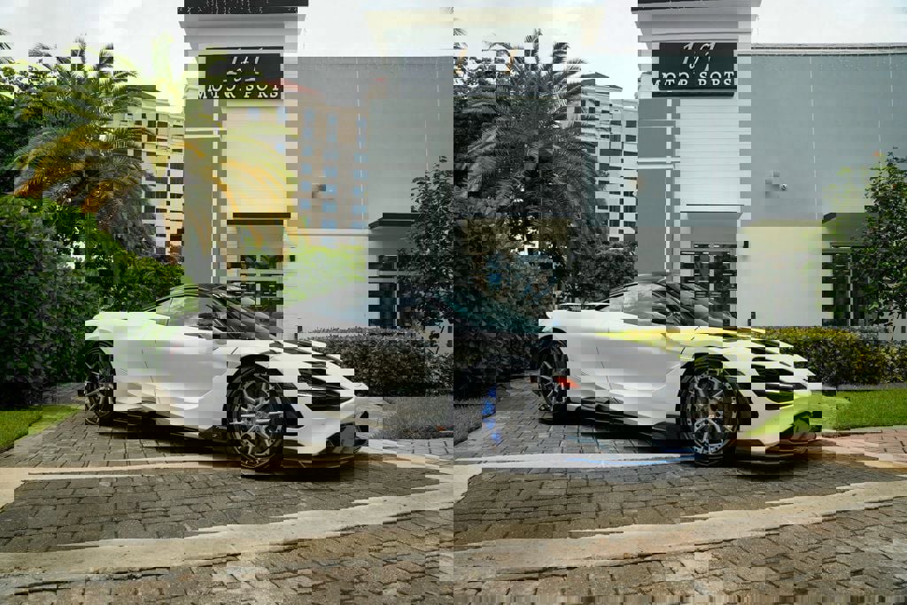 Used 2021 McLaren 765LT Coupe photo 86