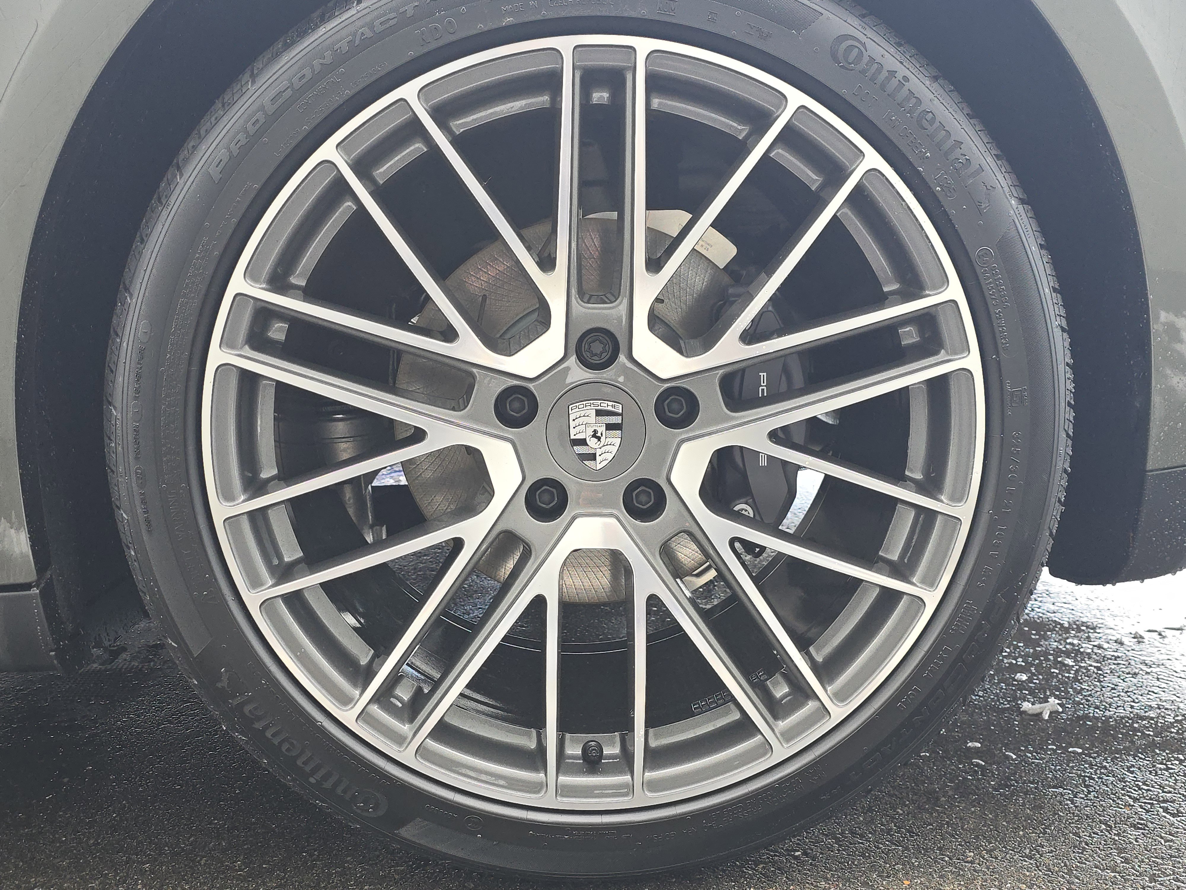 2026 Porsche Panamera 4