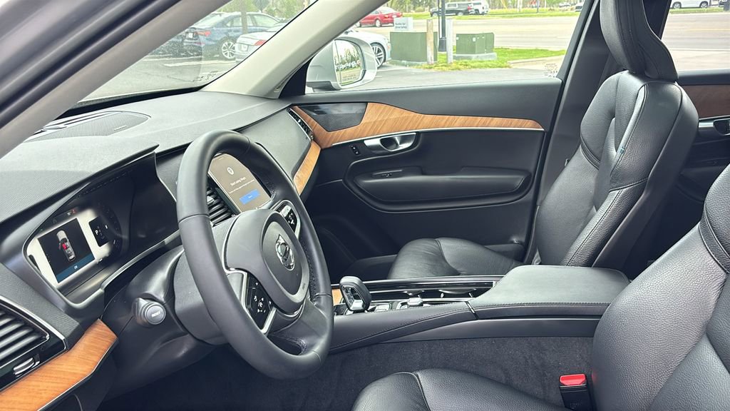 2023 Volvo Xc90 B6 Plus