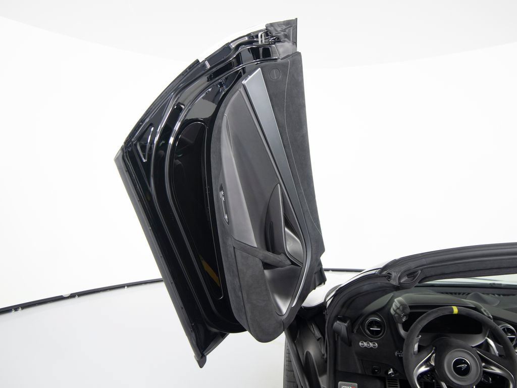 Used 2024 McLaren 750S Spider photo 10