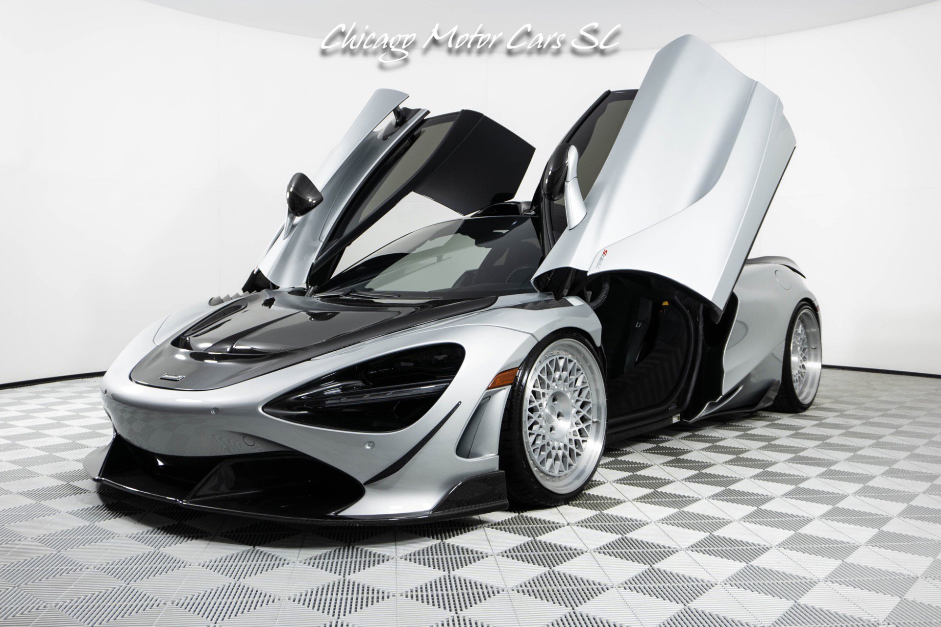 Used 2019 McLaren 720S photo 44