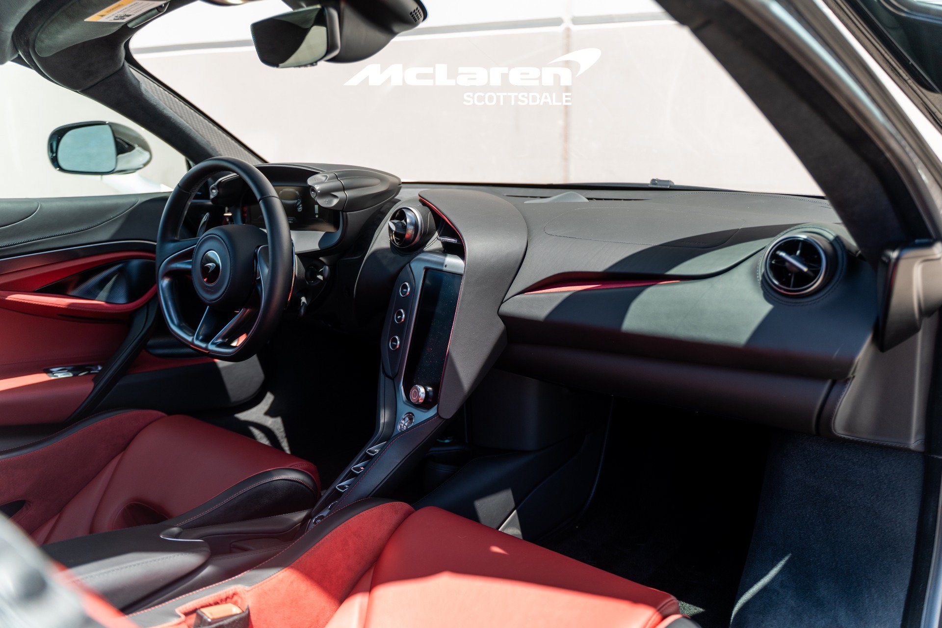 Used 2024 McLaren 750S photo 16