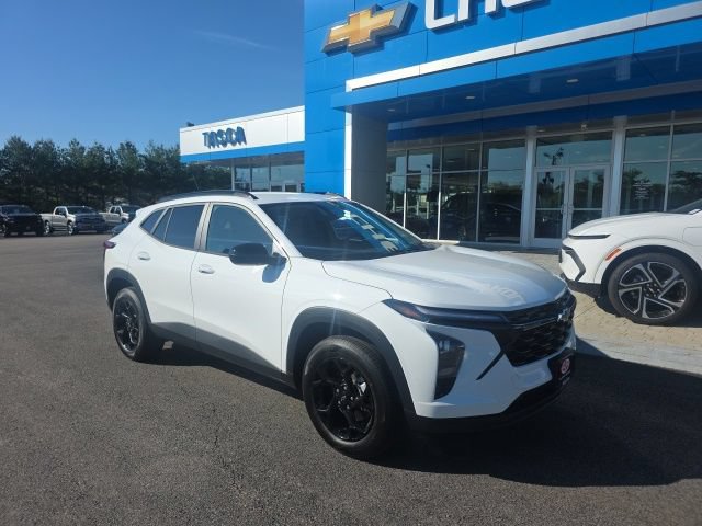 New 2026 Chevrolet Trax LT w/ Midnight Edition