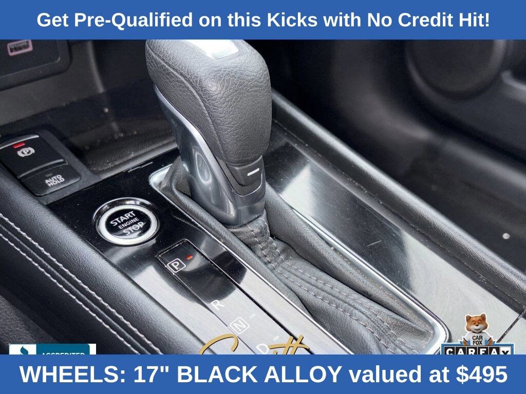 2023 Nissan Kicks SR