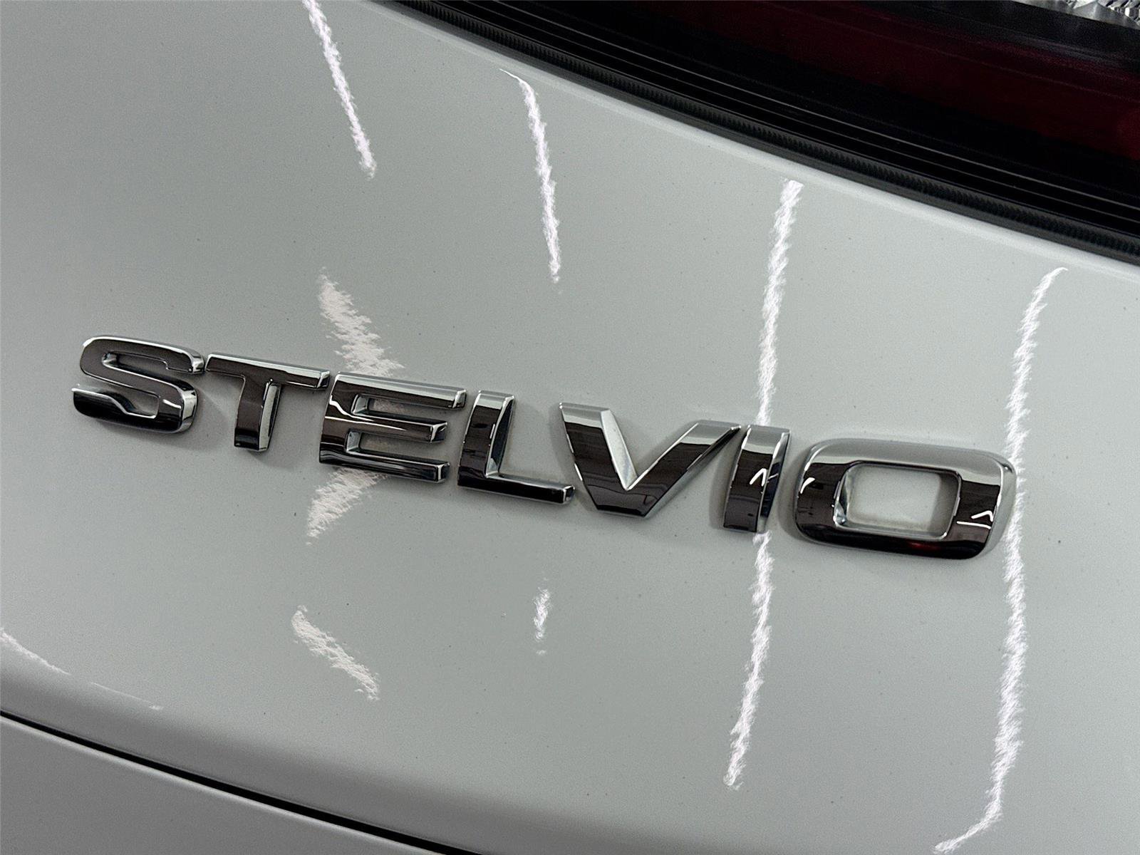 2024 Alfa Romeo Stelvio Veloce