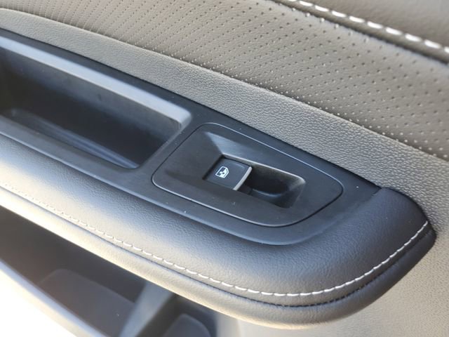 2025 Volkswagen Atlas Cross Sport SE