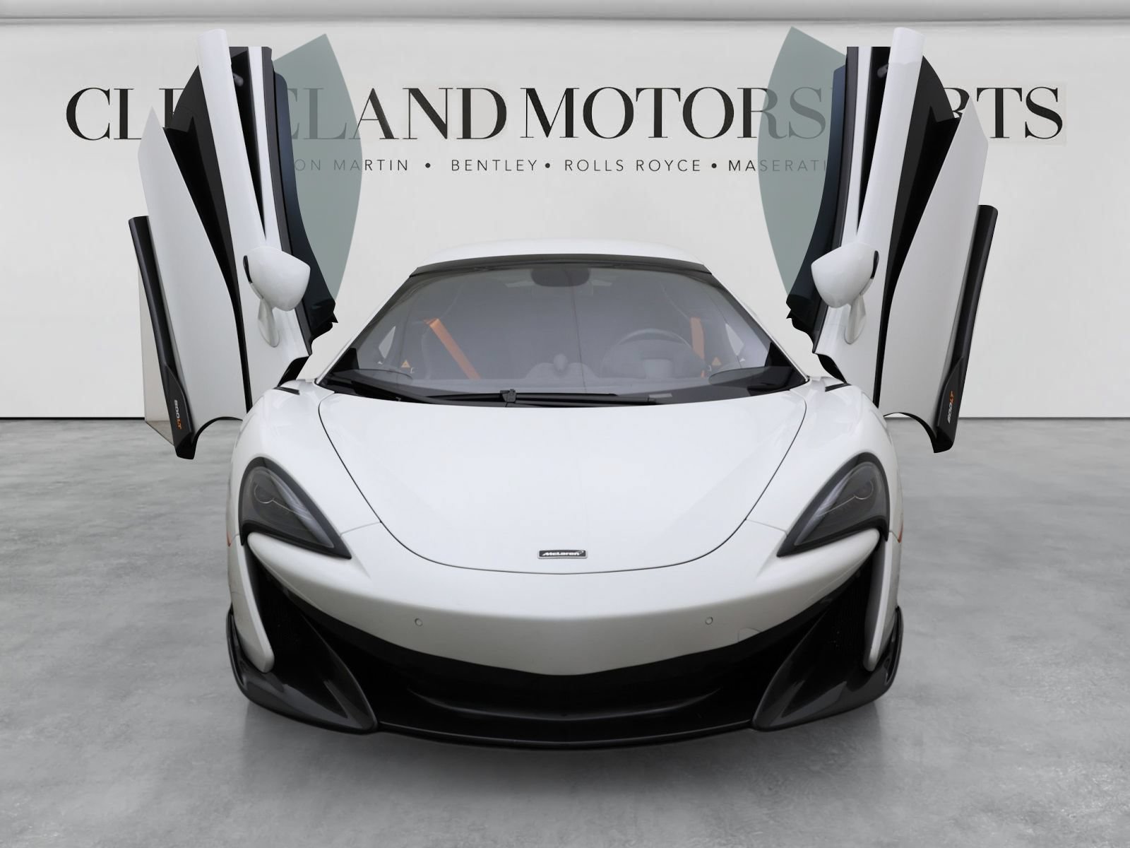 Used 2020 McLaren 600LT Spider photo 8