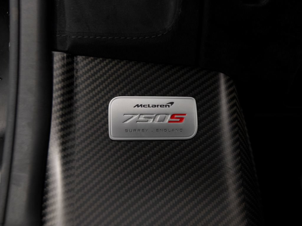 Used 2025 McLaren 750S Spider photo 15