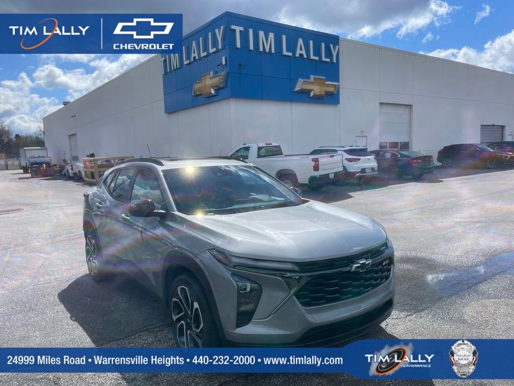 Used 2024 Chevrolet Trax RS w/ Sunroof Package