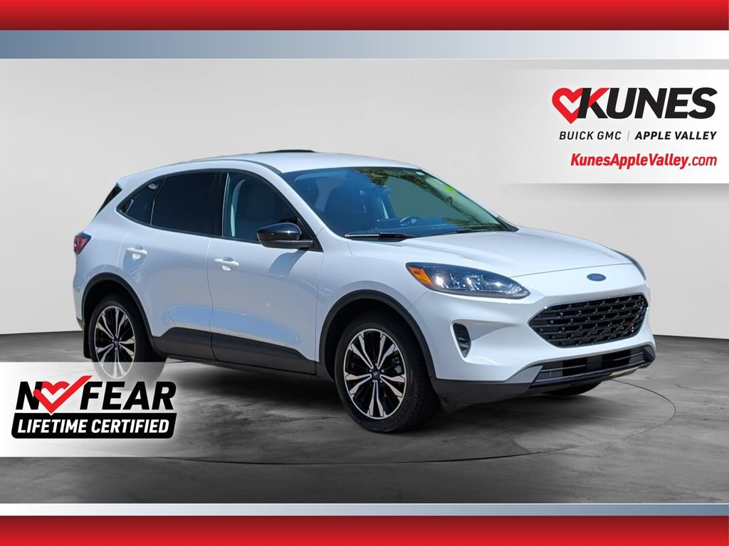 Used 2022 Ford Escape SE w/ SE Sport Appearance Package