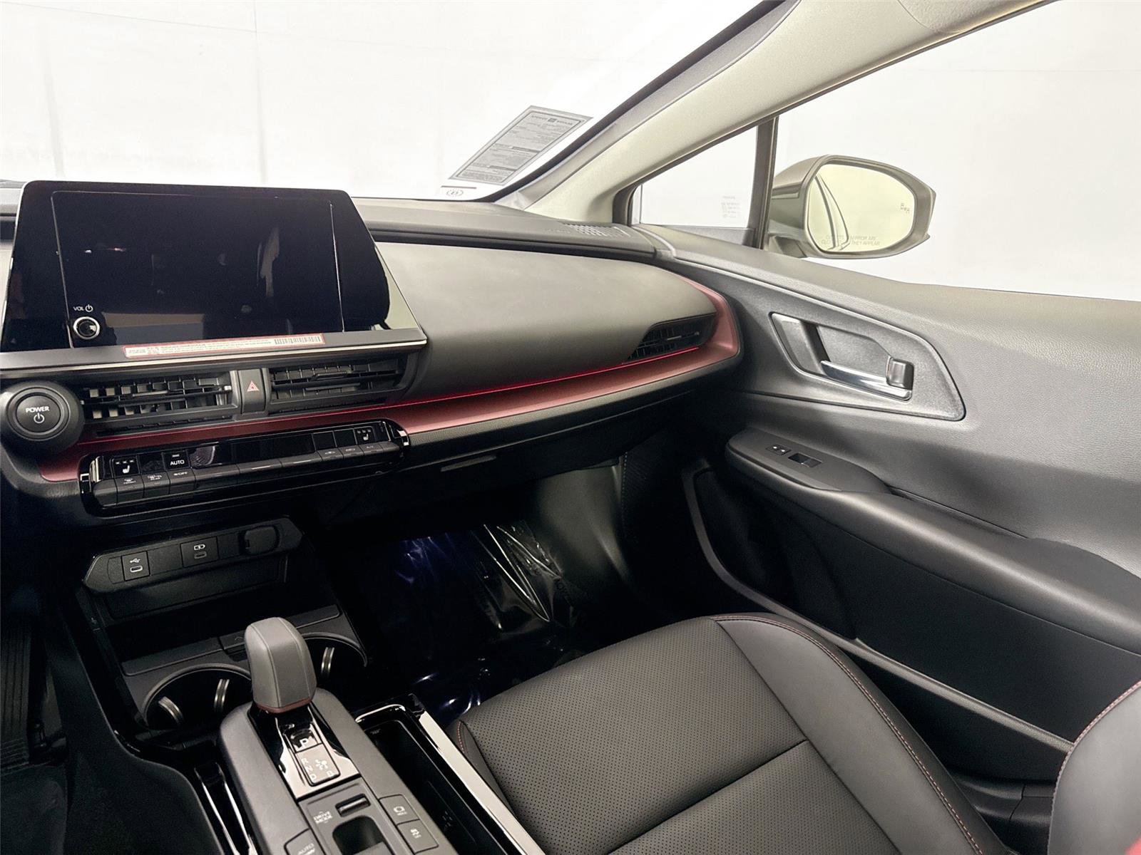 2025 Toyota Prius Plug-In Hybrid