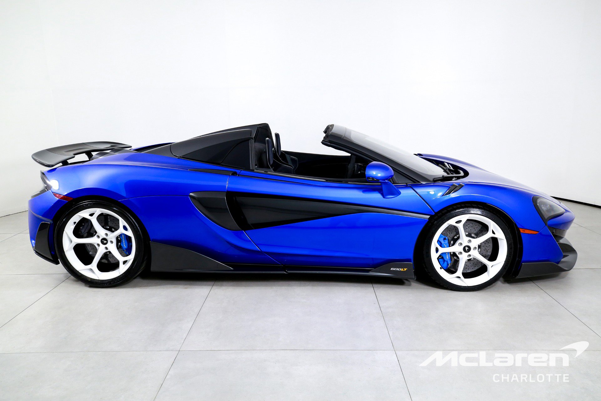 Used 2020 McLaren 600LT Spider photo 10