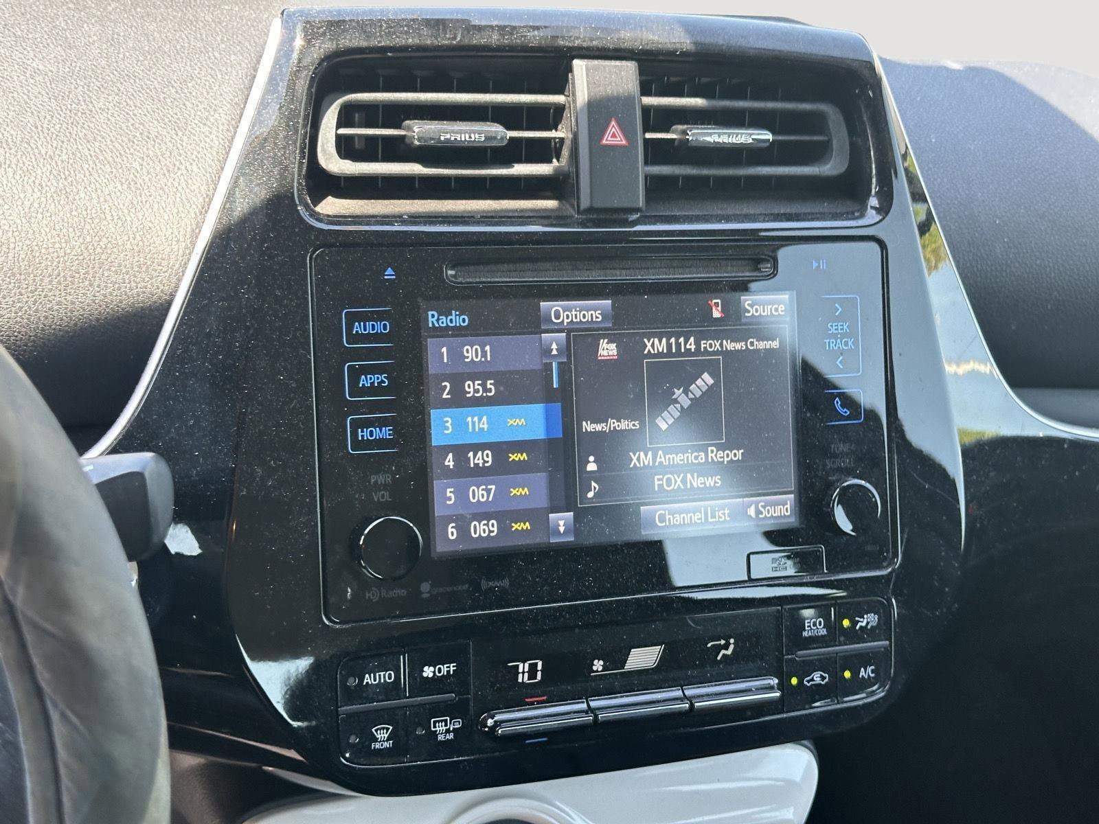 2017 Toyota Prius Three Touring