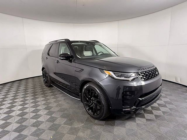 2025 Land Rover Discovery Dynamic SE