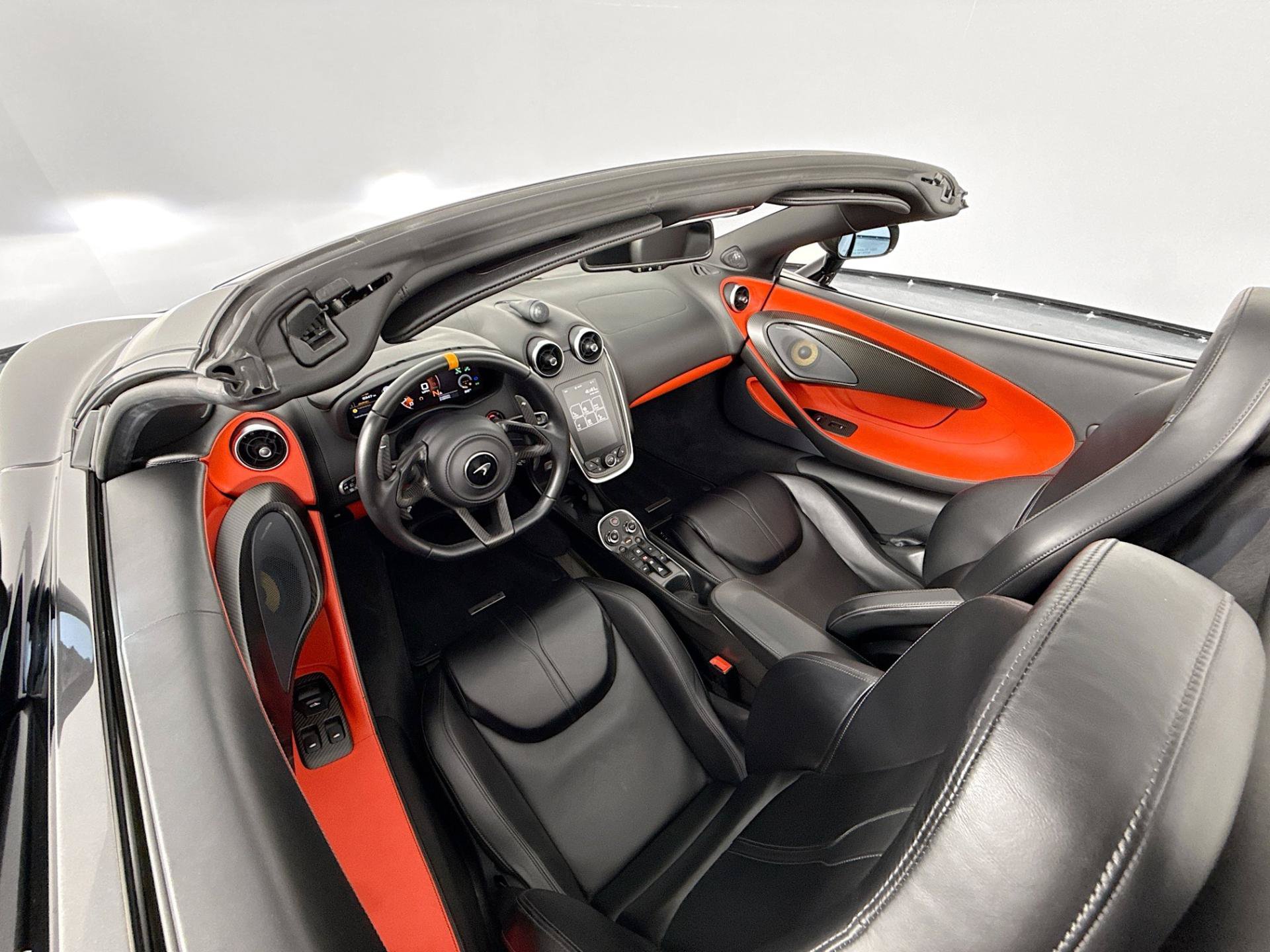Used 2020 McLaren 600LT Spider photo 34
