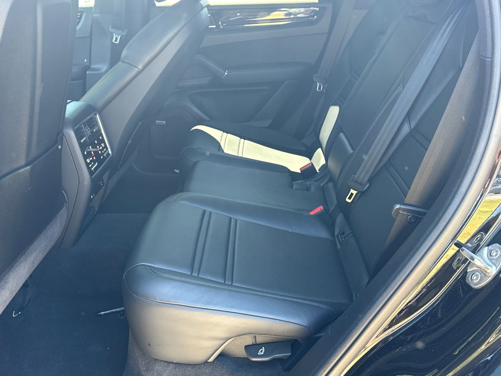 2022 Porsche Cayenne S