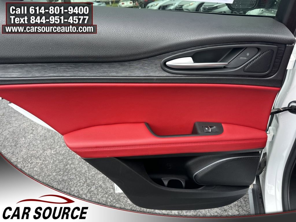 2021 Alfa Romeo Stelvio Sprint