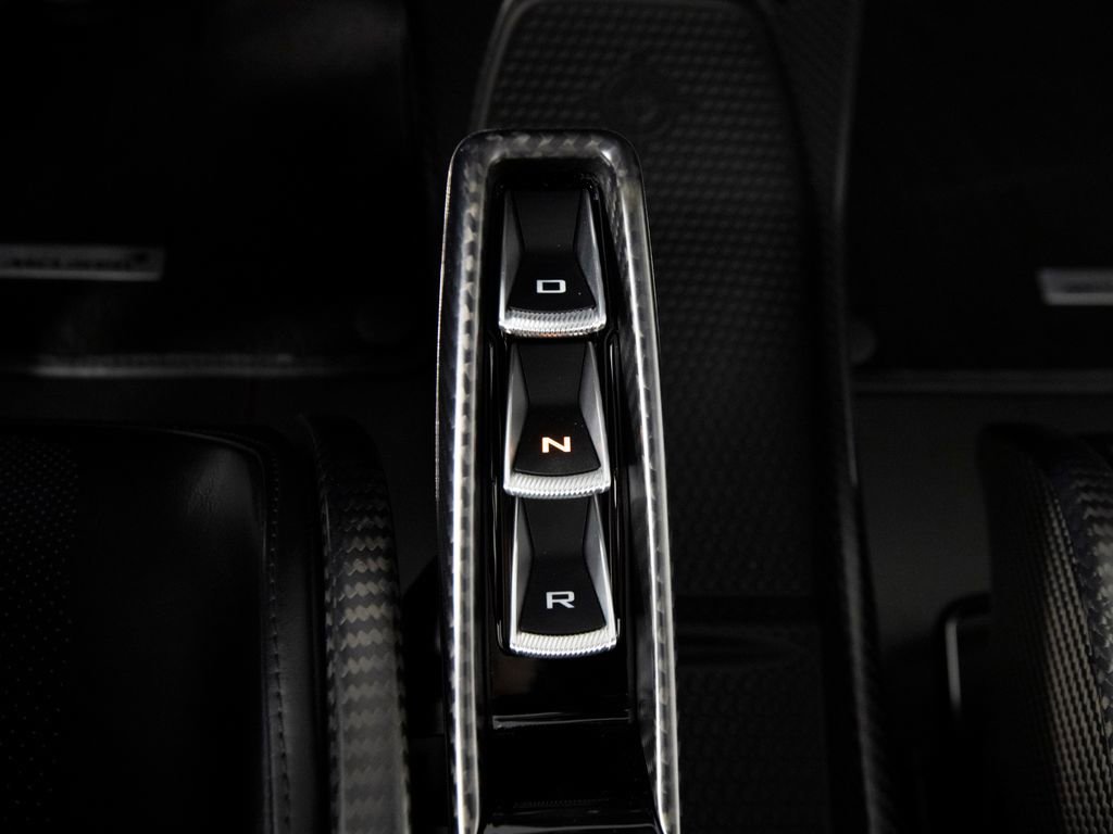 Used 2019 McLaren Senna photo 40