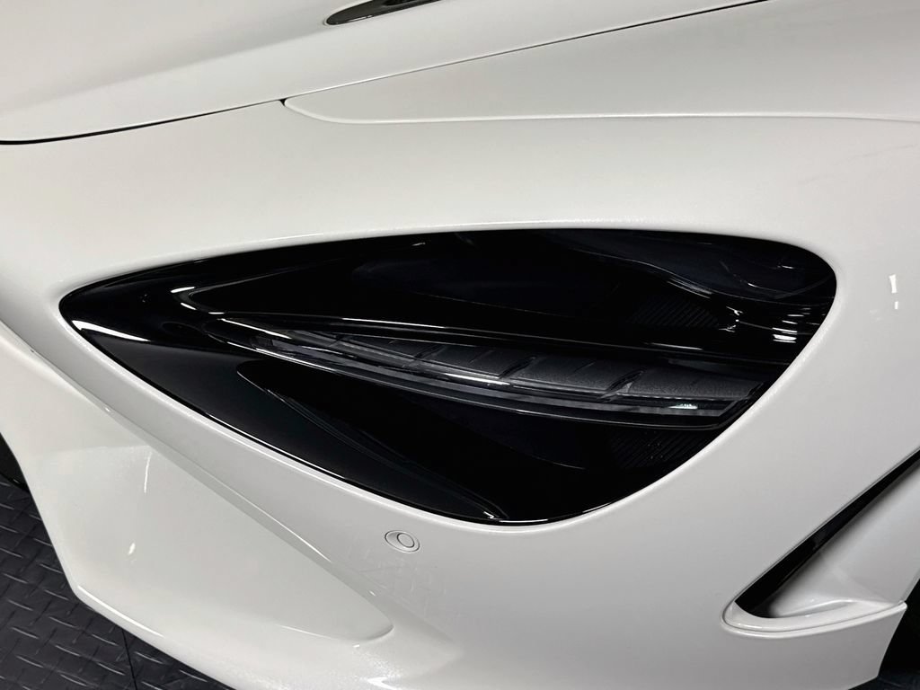 Used 2025 McLaren 750S Spider photo 25