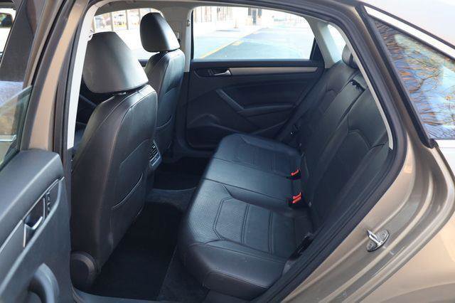 2015 Volkswagen Passat TDI SE