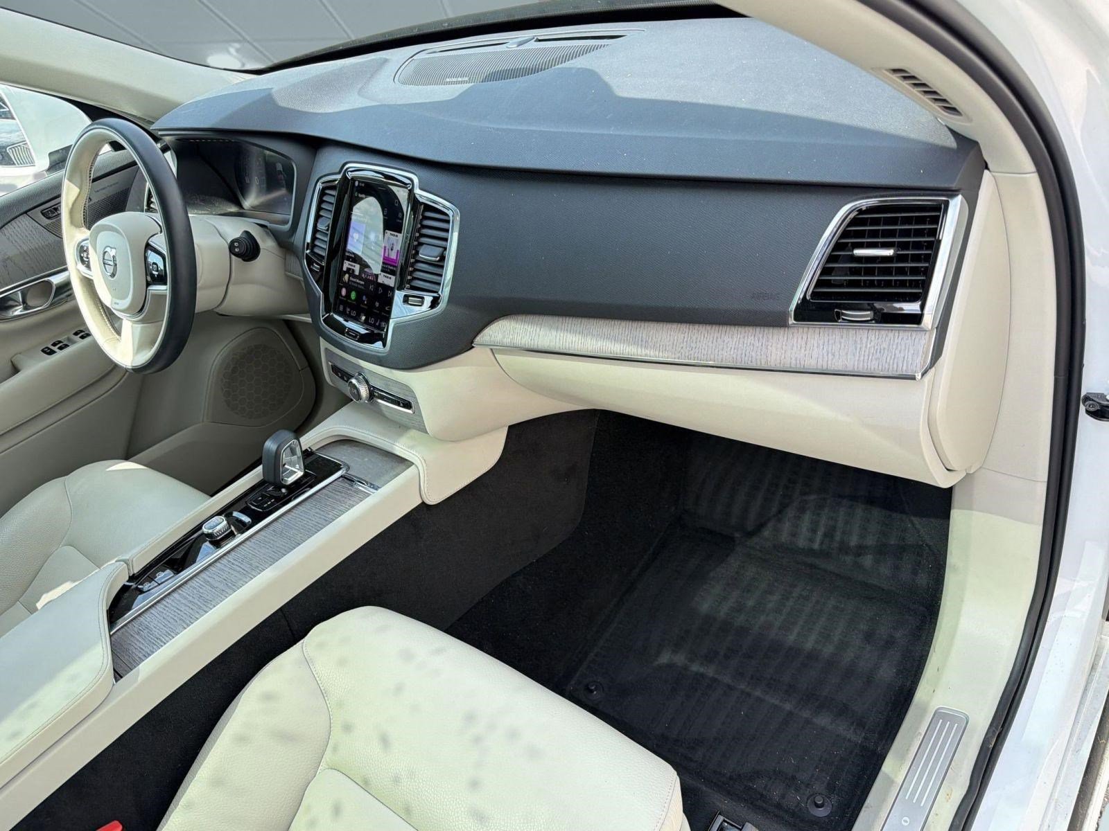 2024 Volvo Xc90 B6 Plus