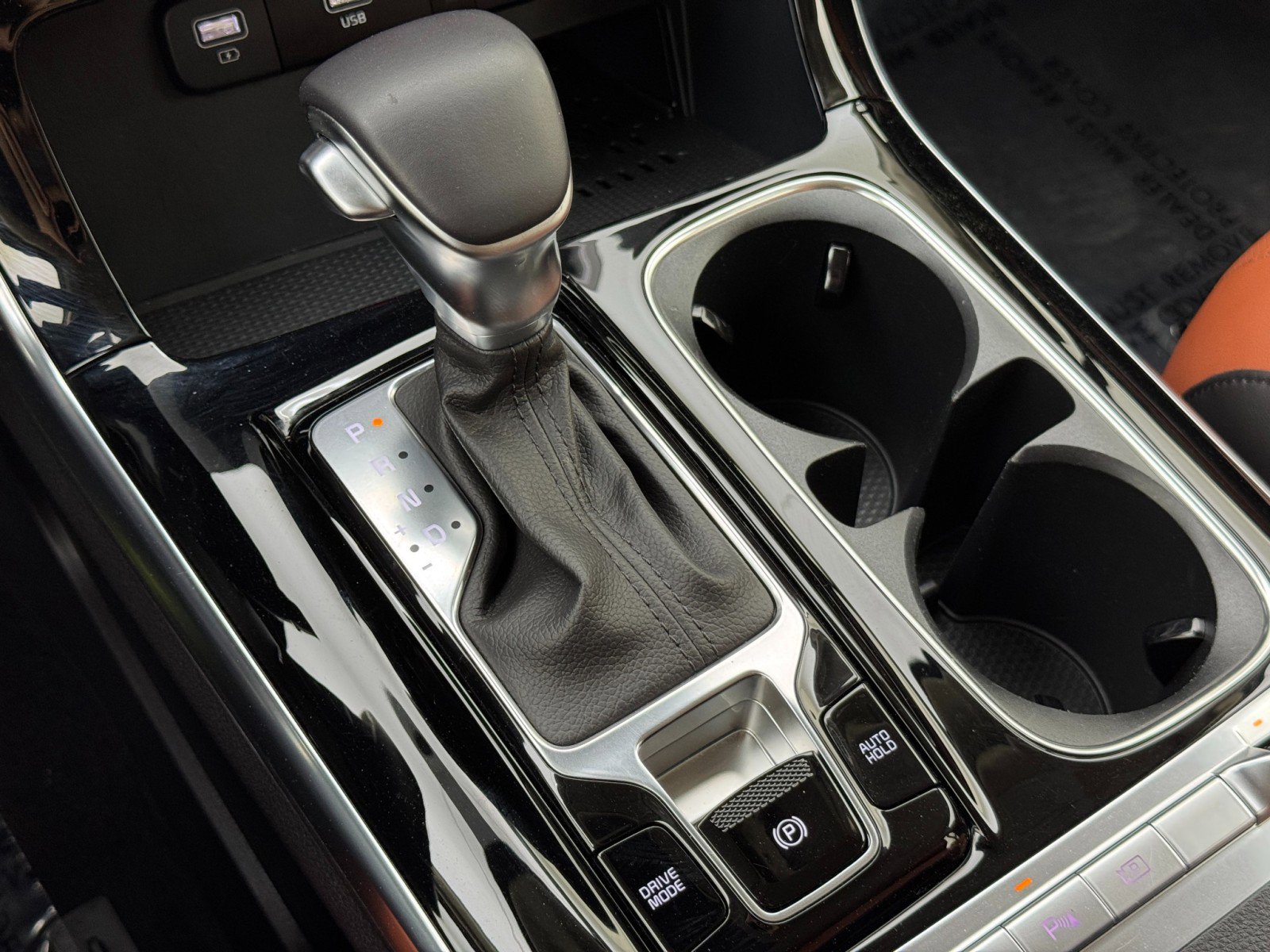 2024 Kia Carnival SX