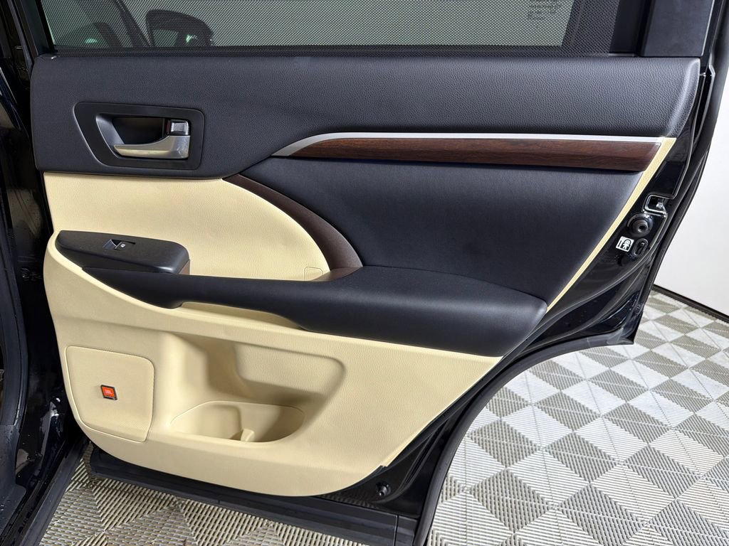 2016 Toyota Highlander Limited