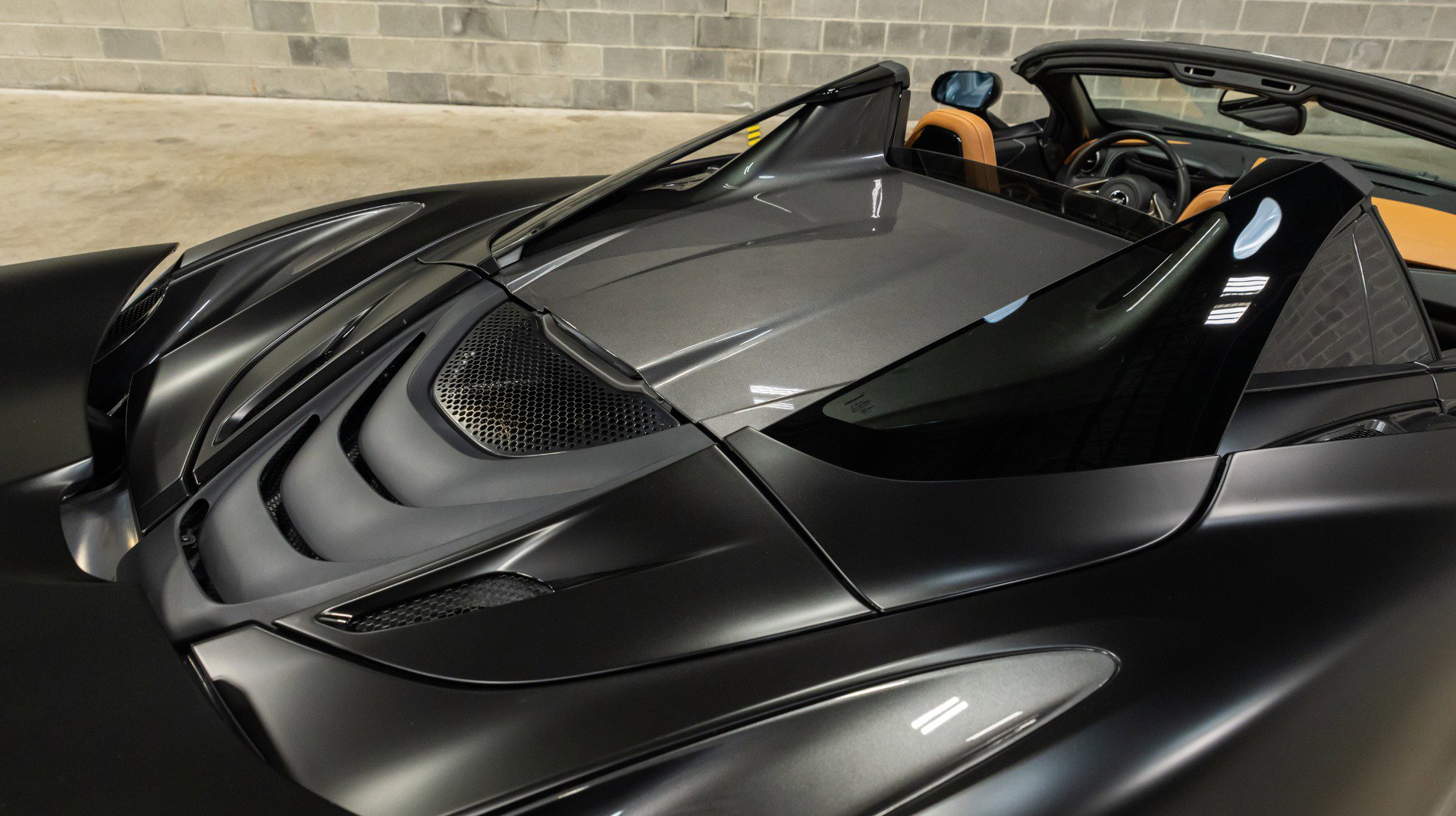 Used 2020 McLaren 720S Spider photo 30
