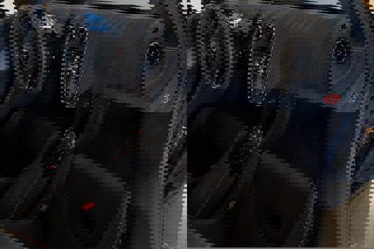 Used 2019 McLaren 600LT photo 8