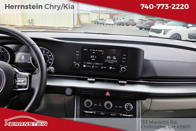 2024 Kia Carnival LX