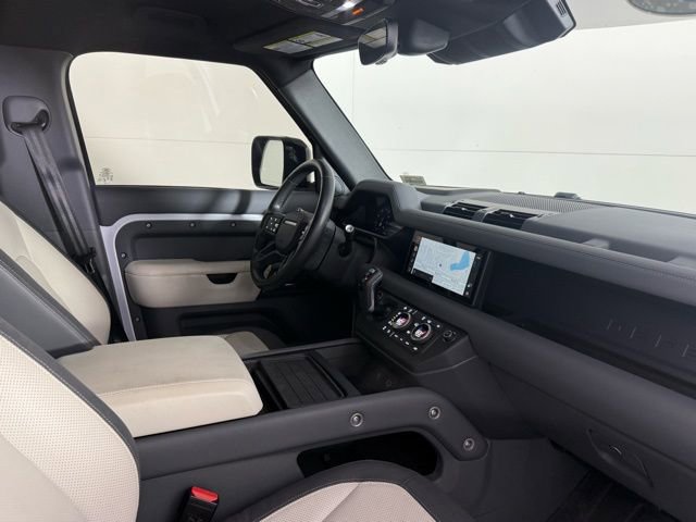 2023 Land Rover Defender 110 X-Dynamic SE