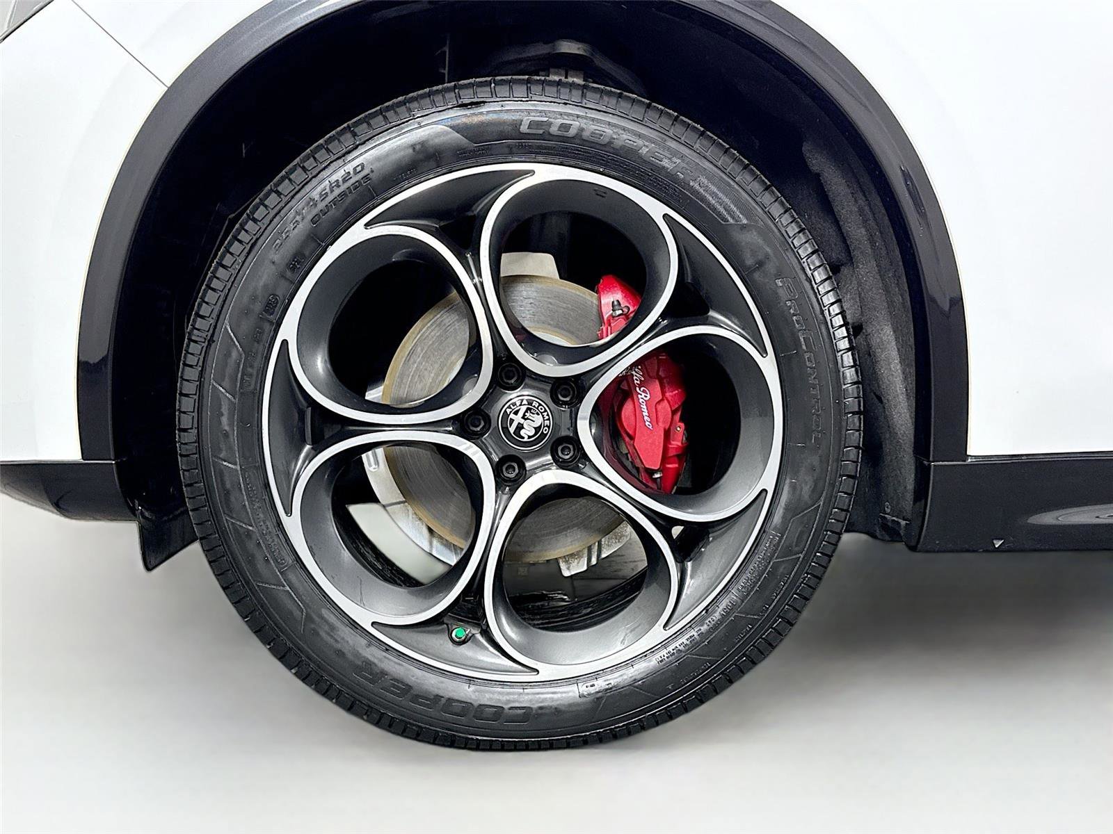 2024 Alfa Romeo Stelvio Veloce